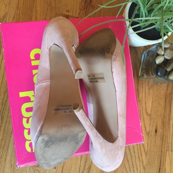 Charlotte Russe Pumps - Picture 3 of 3